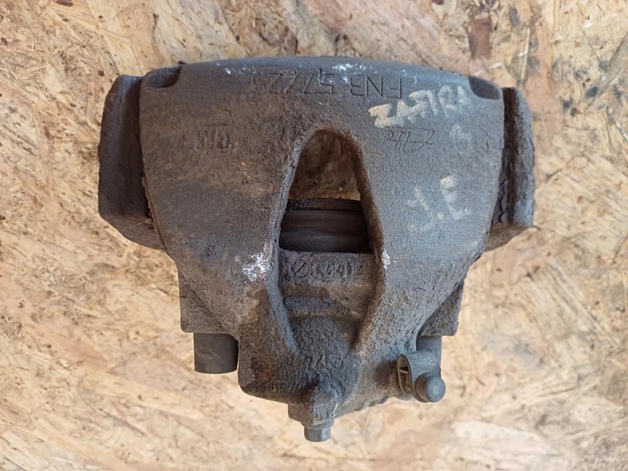 Opel Zafira B (2005-2014) 1.9Cdti Jobb Első Féknyereg 