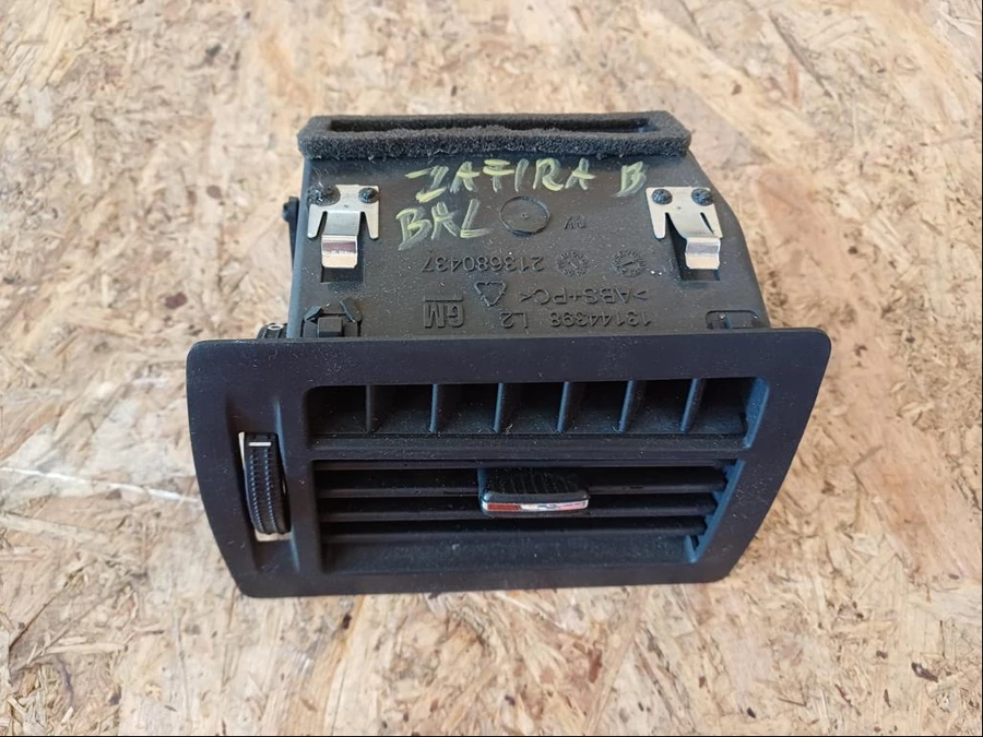 Opel Zafira B (2005-2014) Bal Szellőző 