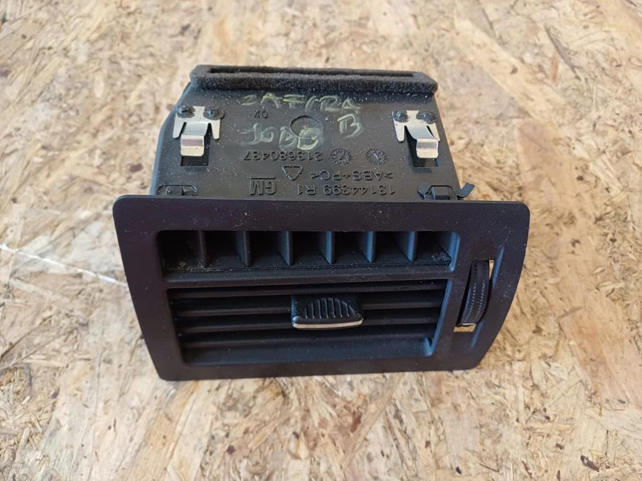 Opel Zafira B (2005-2014) Jobb Szellőző 