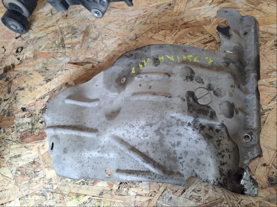 Opel Zafira B (2005-2014)  1.9Cdti Diesel Katalizátor Hővédő Lemez