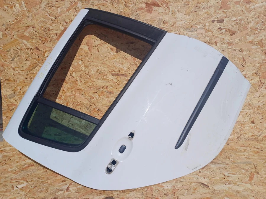 Renault Clio III  Grandtour (2005-2013) Jobb Hátsó Ajtó 