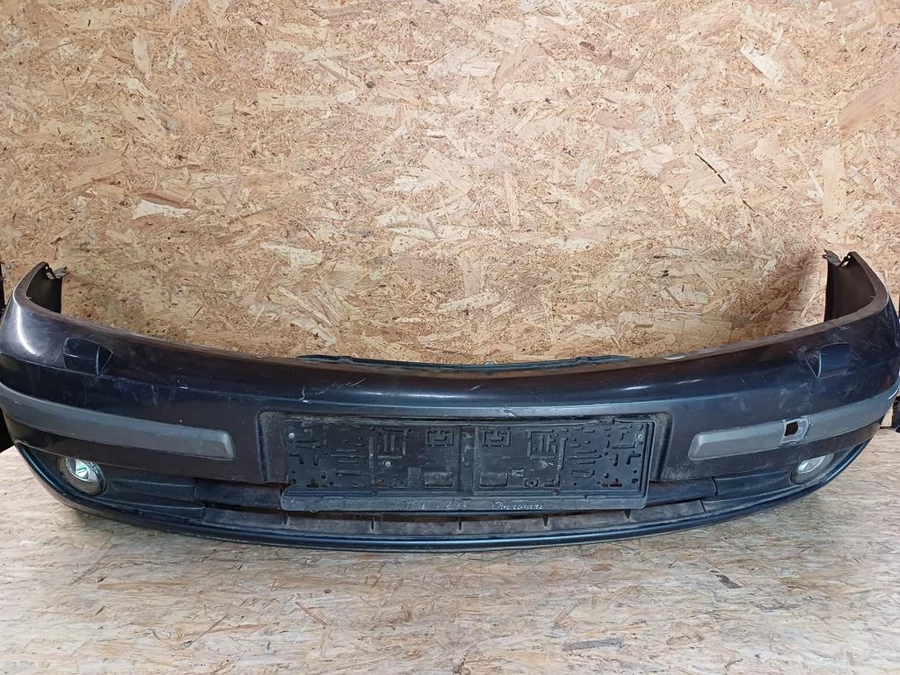 Renault Laguna II (2000-2007) Első Lökhárító Lámpamosós