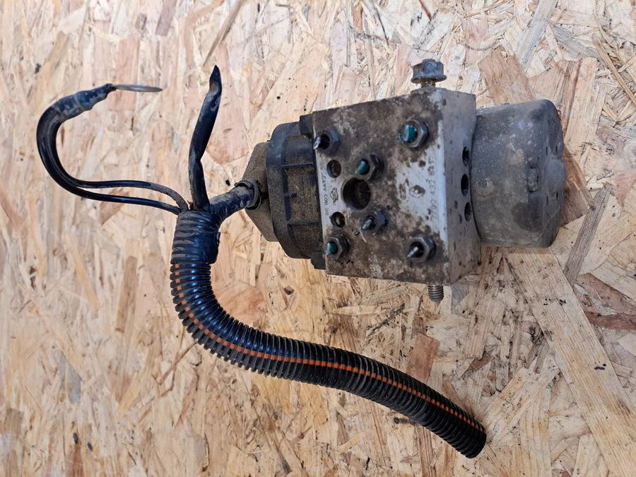 Renault Thalia (2000-2009) ABS Kocka 