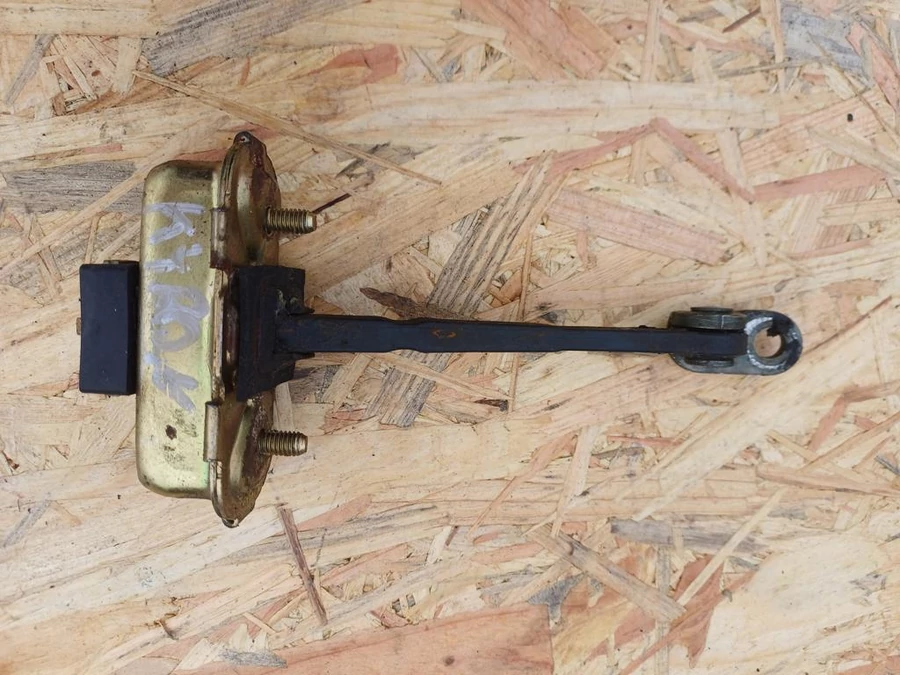 Ssangyong Kyron (2005-2014) Ajtó Határoló 