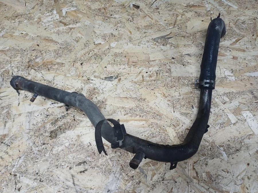 Suzuki Swift III (2004-2010) 1.5 Benzines Vízcső