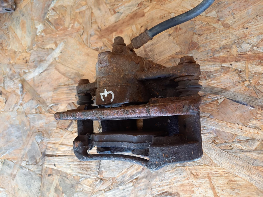 Suzuki Wagon R (2000-2007) Jobb Első Féknyereg