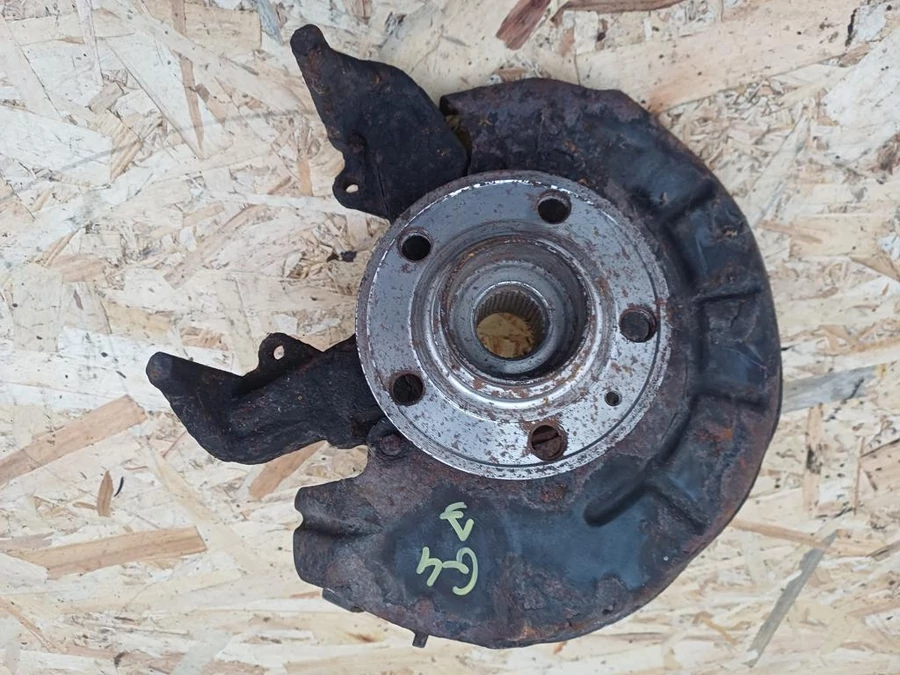 VW Golf 4 (1997-2003) 1.4 16V Benzines Jobb Első Csonkállvány Kerékaggyal 