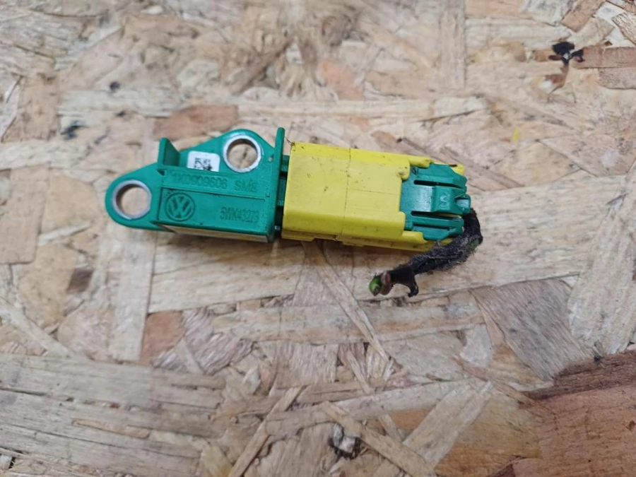 Vw Jetta (2005-2010) Ütközés Érzékelő 