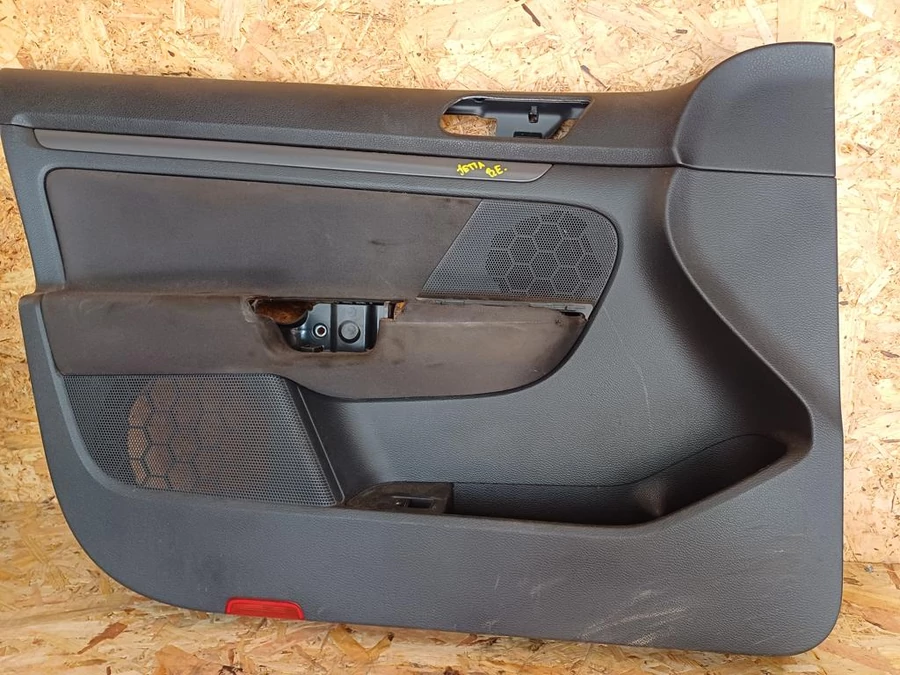 Vw Jetta (2005-2010) Bal Első Ajtókárpit 