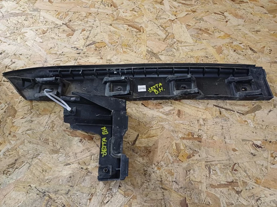 Vw Jetta (2005-2010) Bal Hátsó  Lökhárító Tartó 