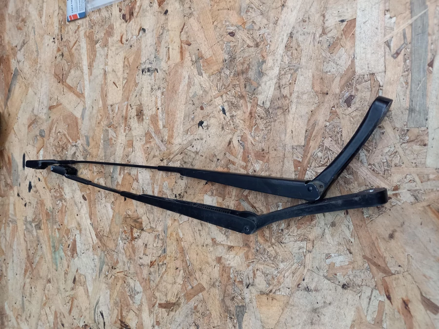 Vw Passat B6 (2005-2011) Első Ablaktörlő Kar Pár