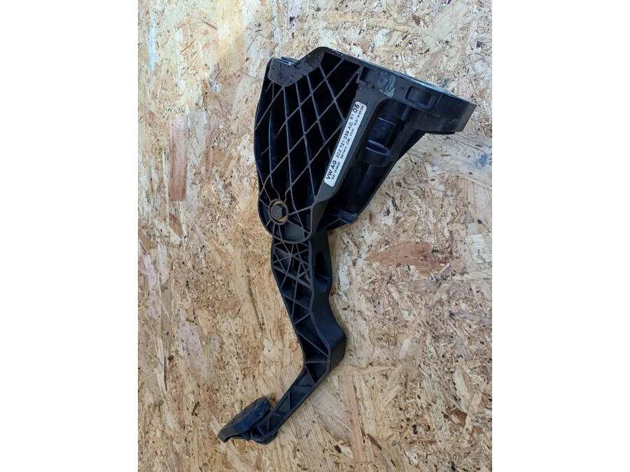 Vw Passat B6 (2005-2011) Kuplung Pedál