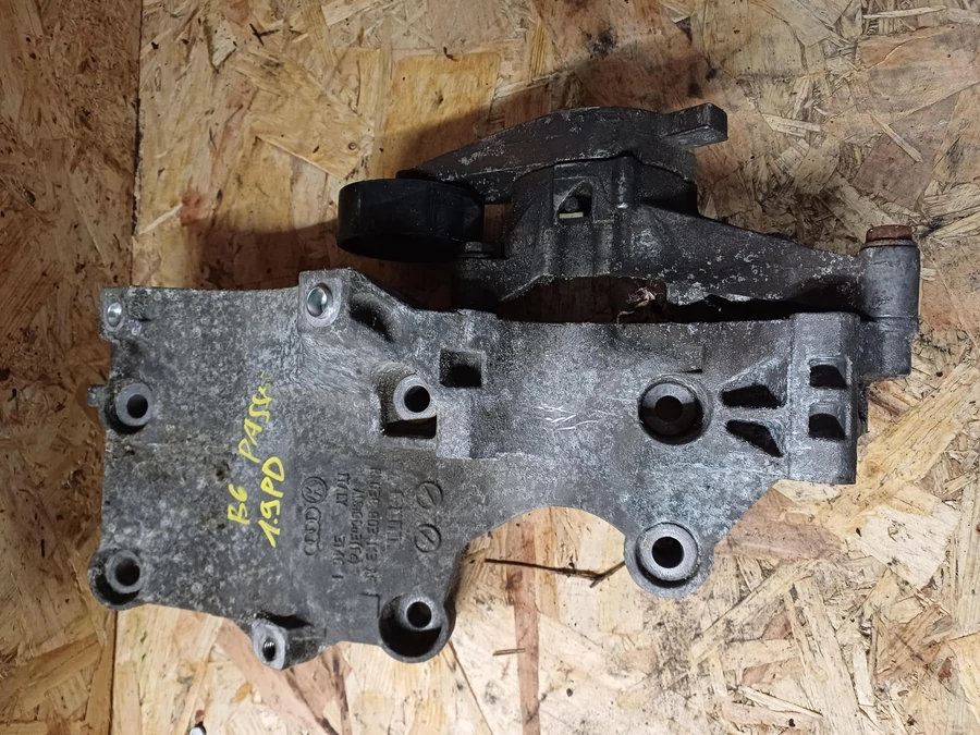 Vw Passat B6 (2005-2011) 1.9Tdi Diesel Klímakompresszor Tartó Konzol 