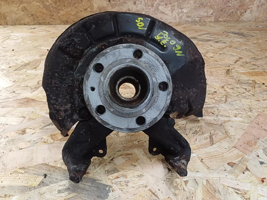 Vw Polo 9N (2001-2009) 1.9Sdi Diesel Jobb Első Csonkállvány Kerékaggyal 