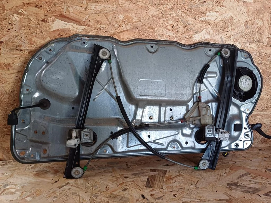 Vw Polo 9N (2001-2009)  Bal Első Ajtó Ablakemelő Szerkezet Elektromos 3 Ajtós 