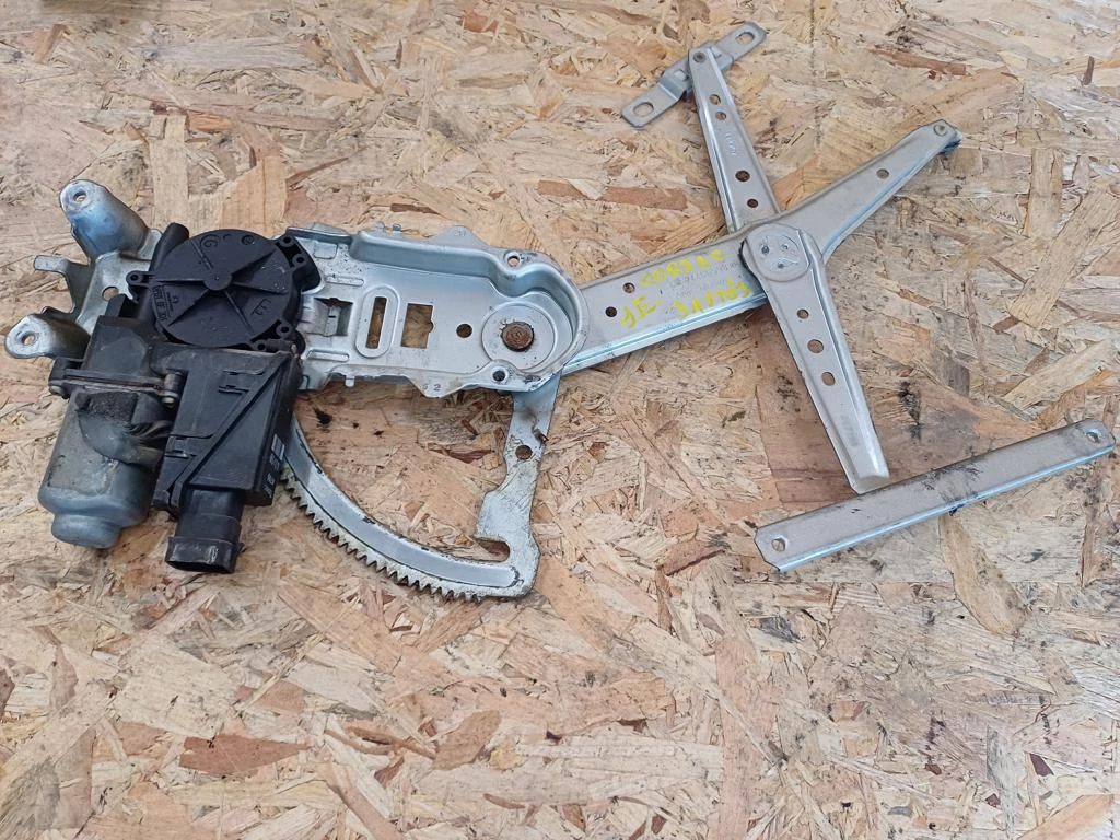 Opel Corsa C (2000-2010) 3 Ajtós Bal Első Ajtó Ablakemelő Szerkezet Motorral 