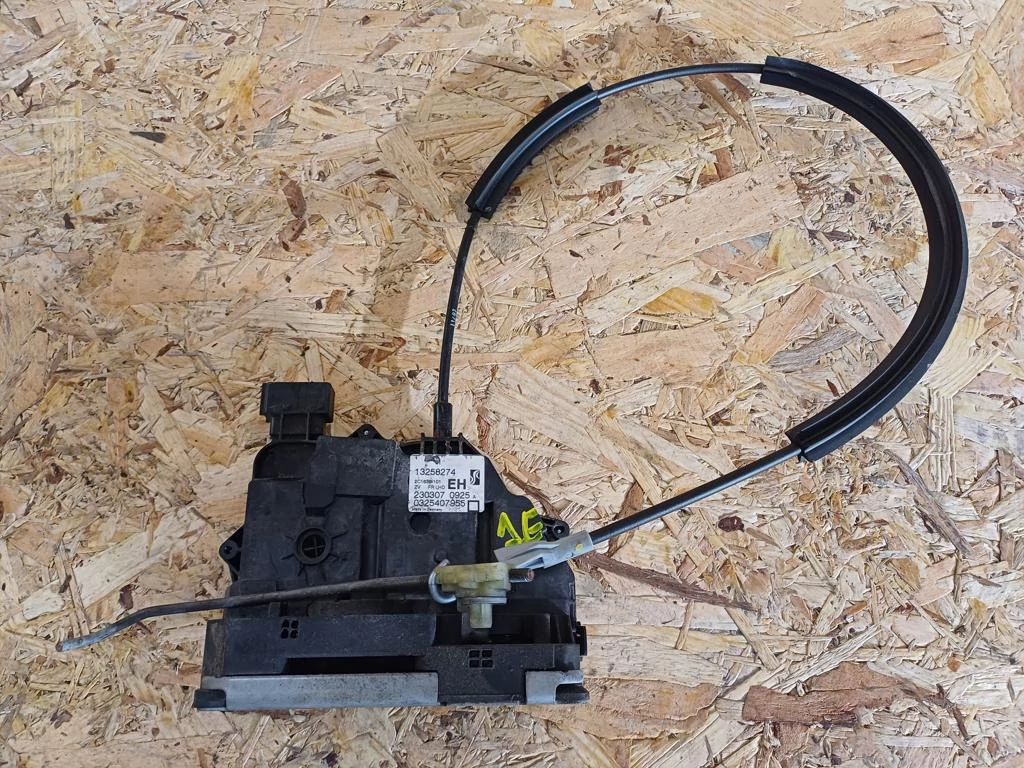 Opel Corsa D (2006-2015) Jobb Első Ajtó Központizár 